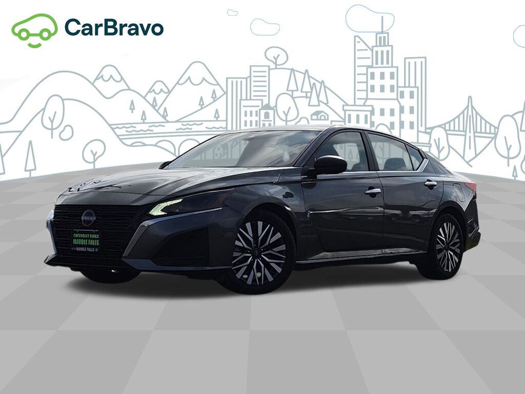 2025 Nissan Altima SV — photo 1 of 7