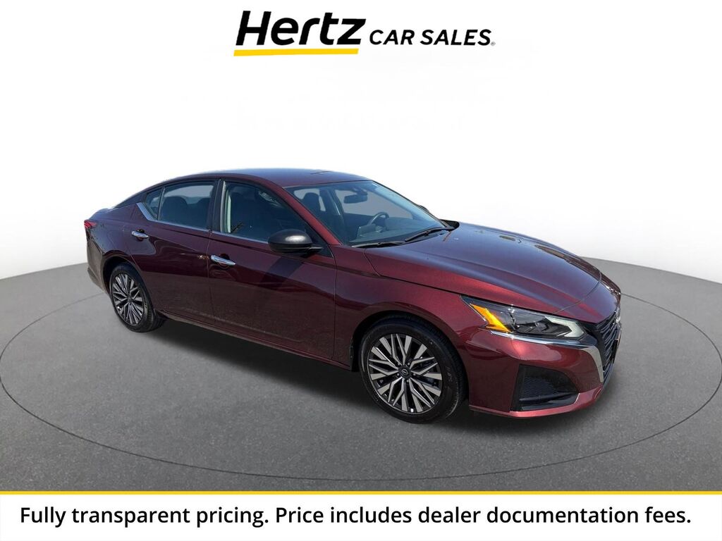 2025 Nissan Altima SV — photo 1 of 1