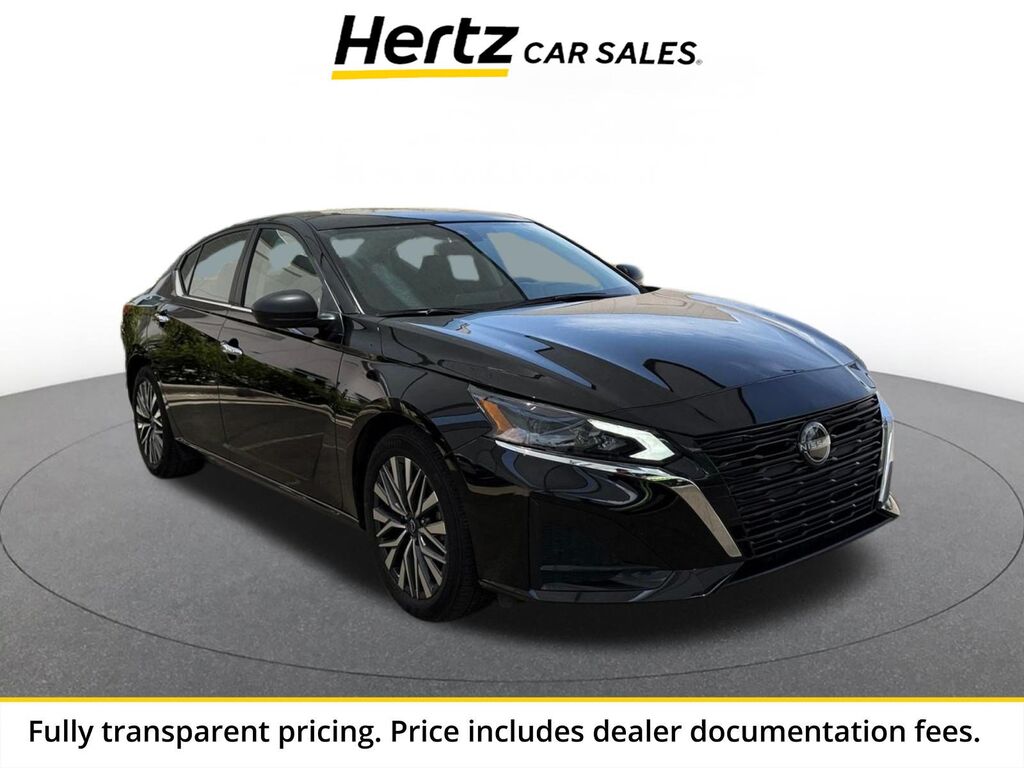 2025 Nissan Altima SV — photo 1 of 1