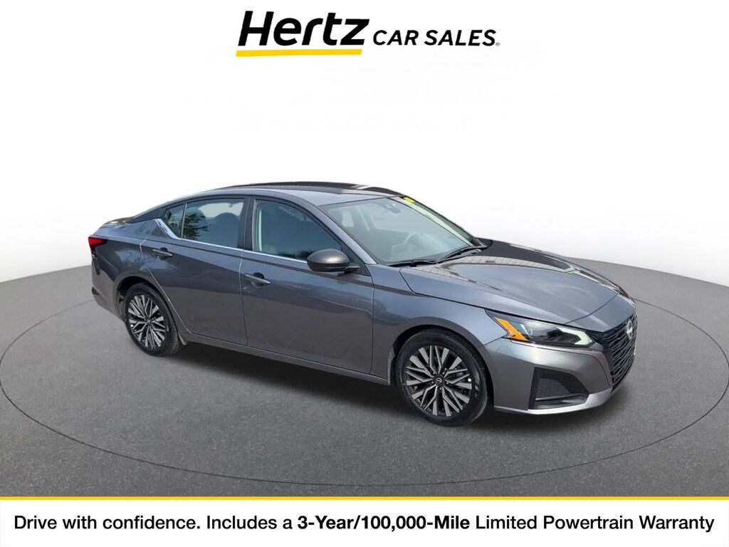 2026 Nissan Altima SV — photo 1 of 11