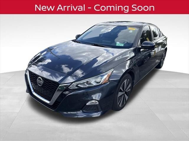 2022 Nissan Altima 2.5 SV
