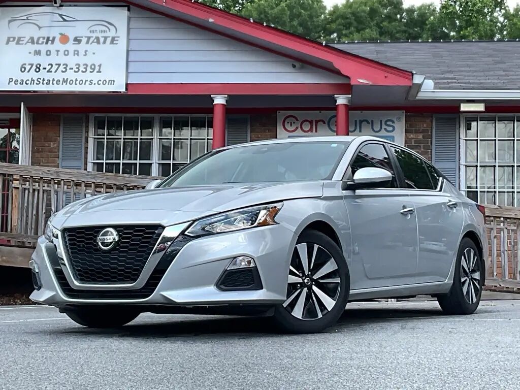 2022 Nissan Altima 2.5 SV — photo 1 of 1