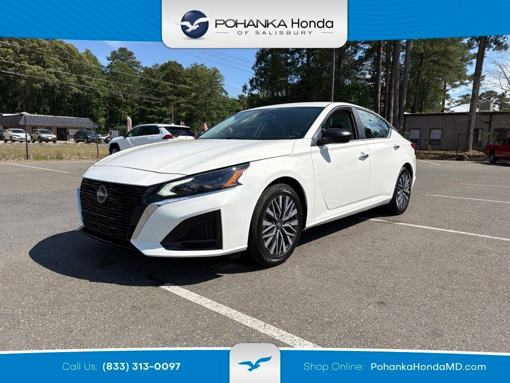 2025 Nissan Altima 2.5 SV — photo 1 of 13