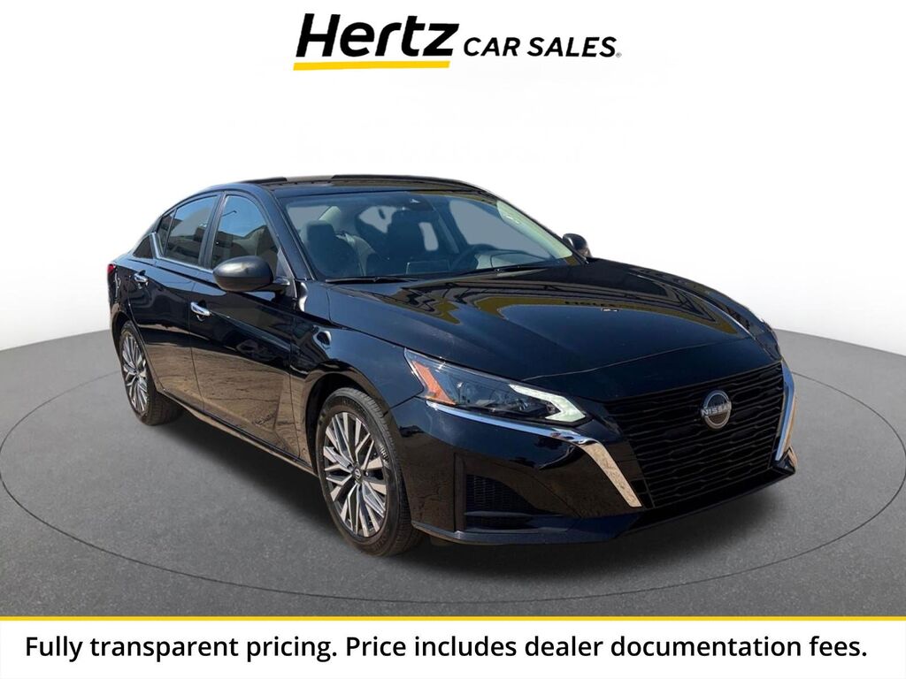 2025 Nissan Altima SV — photo 1 of 1