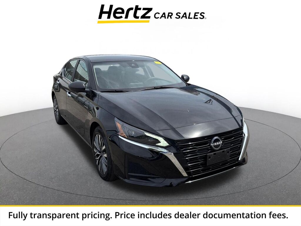2025 Nissan Altima SV — photo 1 of 1