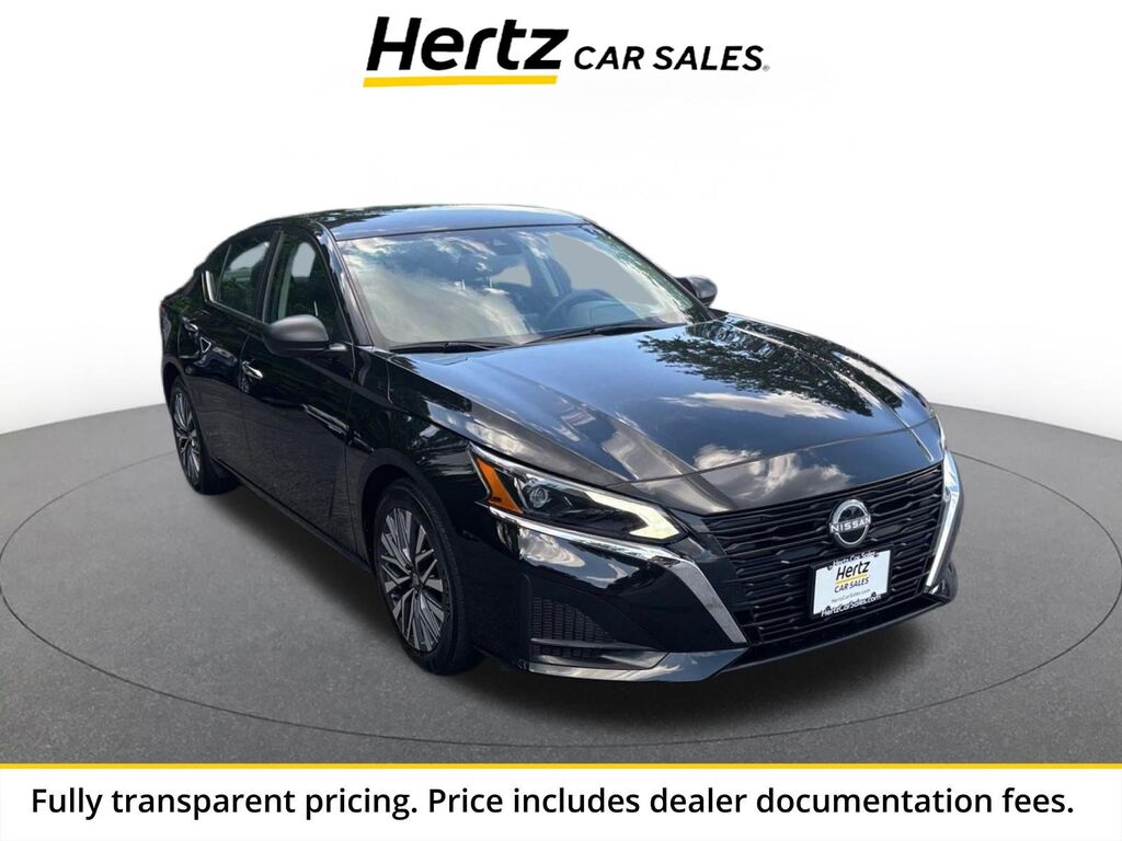 2025 Nissan Altima SV — photo 1 of 1