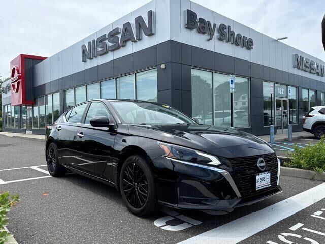 2025 Nissan Altima 2.5 SV — photo 1 of 1
