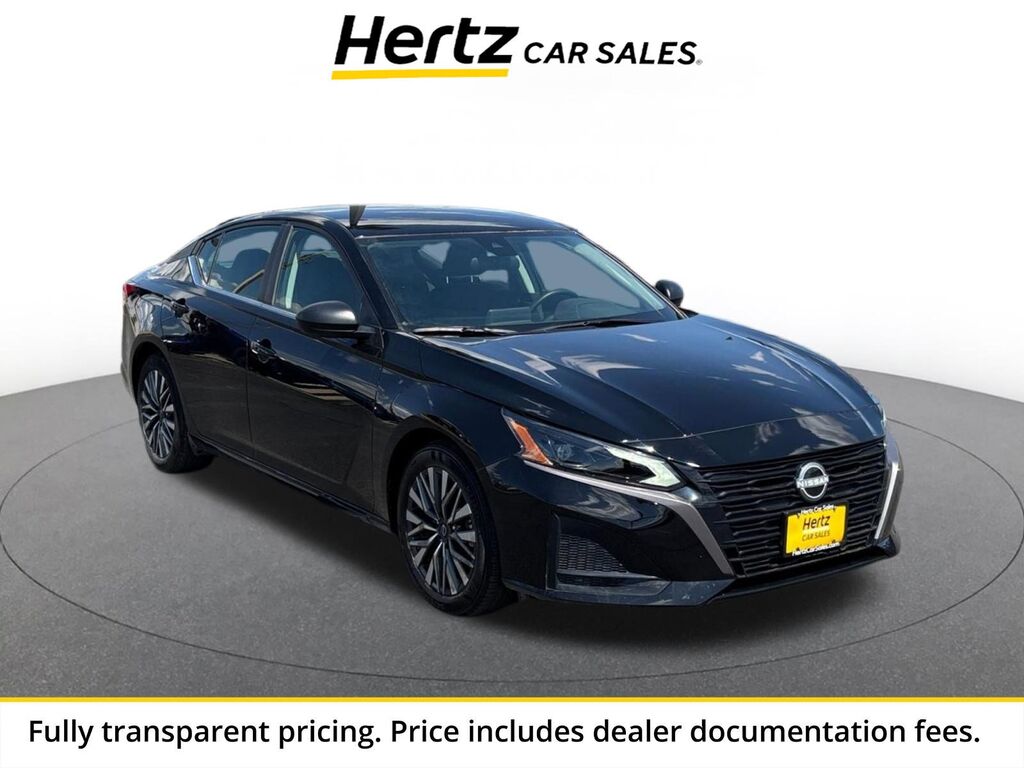 2026 Nissan Altima SV — photo 1 of 11