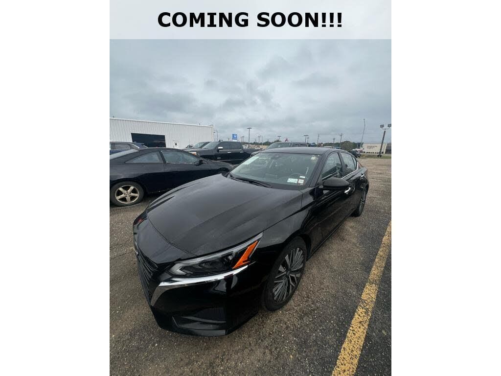 2024 Nissan Altima 2.5 SV — photo 1 of 1