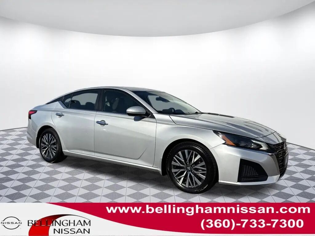 2024 Nissan Altima 2.5 SV — photo 1 of 13
