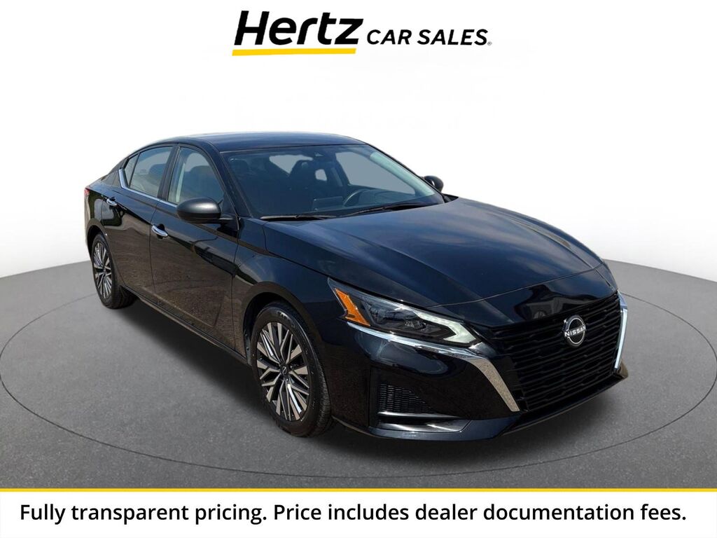 2025 Nissan Altima SV — photo 1 of 1