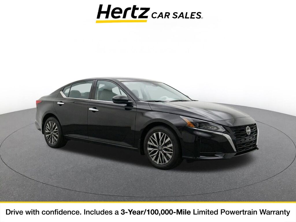 2025 Nissan Altima SV — photo 1 of 1