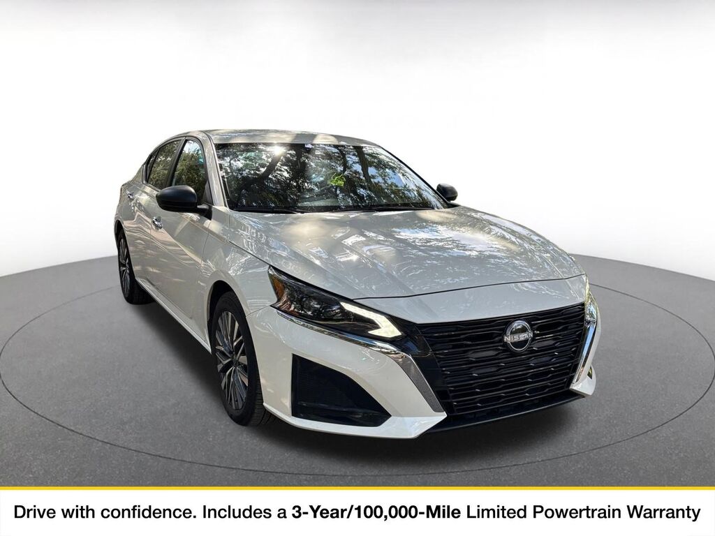 2025 Nissan Altima SV — photo 1 of 1