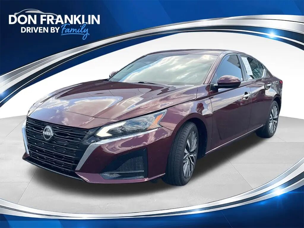 2023 Nissan Altima 2.5 SV — photo 1 of 13