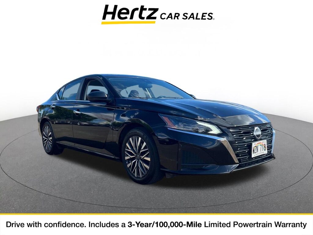 2024 Nissan Altima 2.5 SV — photo 1 of 11