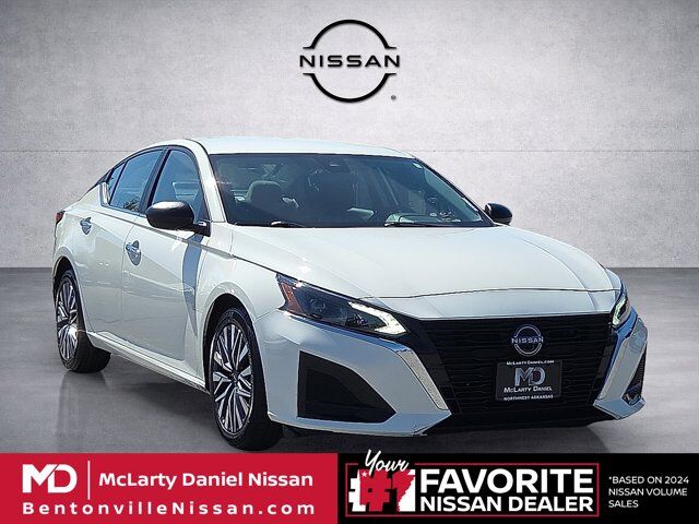 2025 Nissan Altima SV — photo 1 of 1