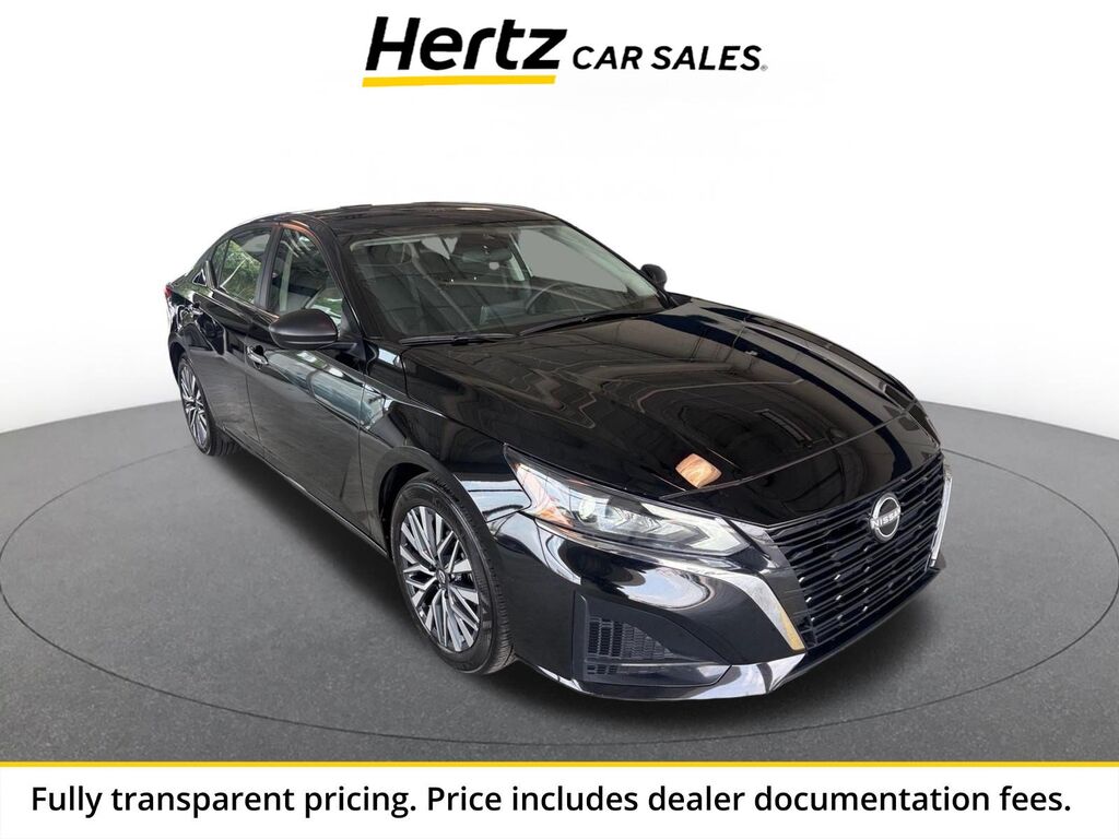 2025 Nissan Altima SV — photo 1 of 1