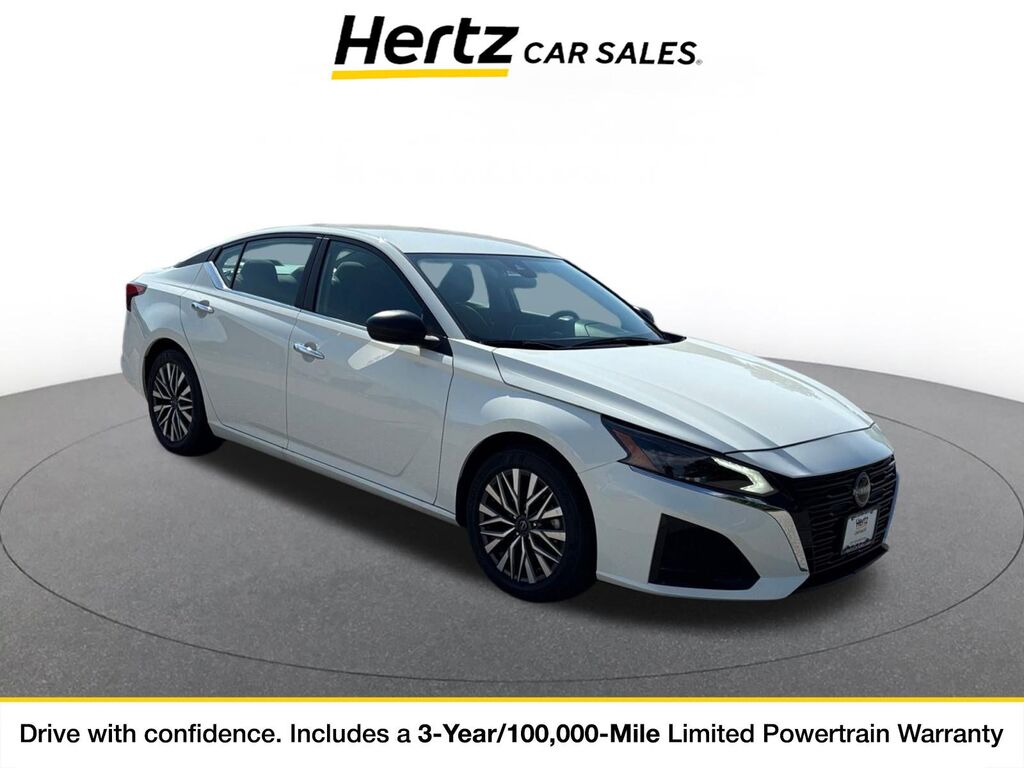 2025 Nissan Altima SV — photo 1 of 1