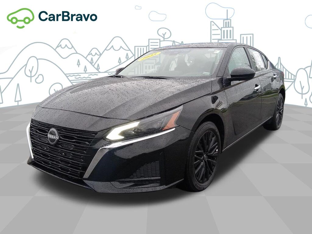 2025 Nissan Altima SV — photo 1 of 6