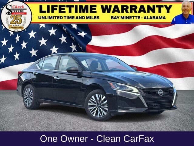 2025 Nissan Altima 2.5 SV — photo 1 of 10