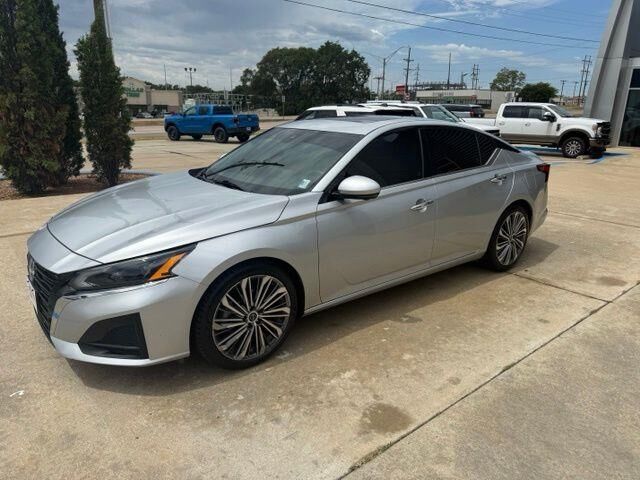 2023 Nissan Altima 2.5 SL