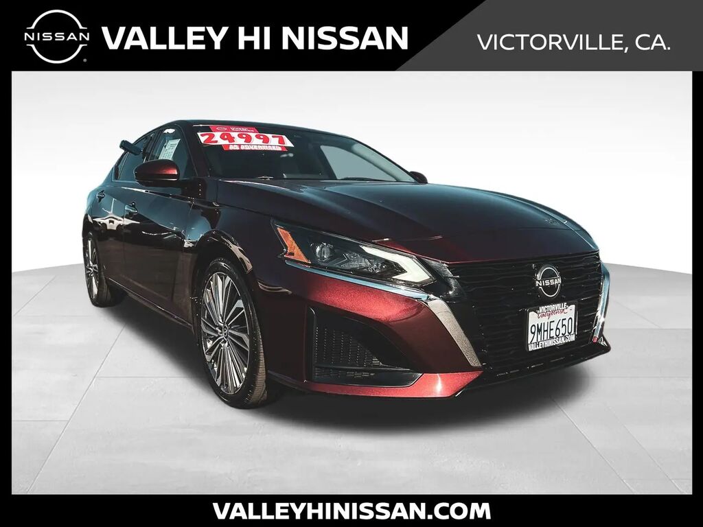 2023 Nissan Altima 2.5 SL — photo 1 of 4