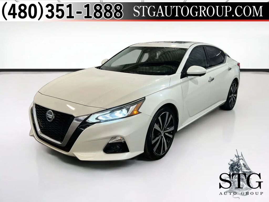 2019 Nissan Altima 2.5 Platinum — photo 1 of 13
