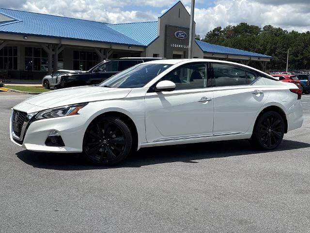 2022 Nissan Altima 2.5 Platinum