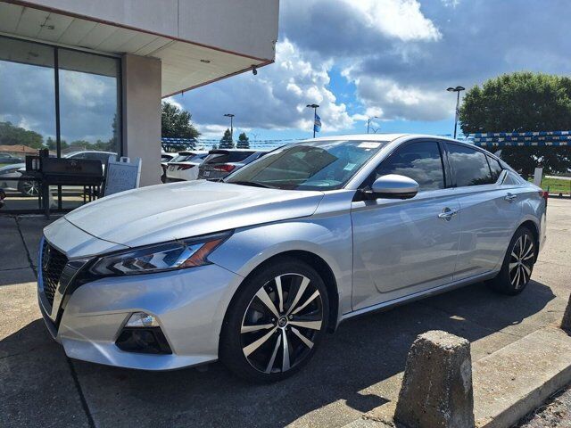 2021 Nissan Altima 2.5 Platinum