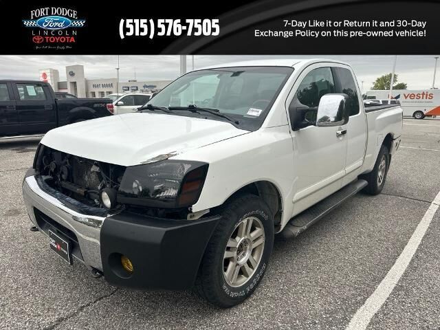 2004 Nissan Titan XE
