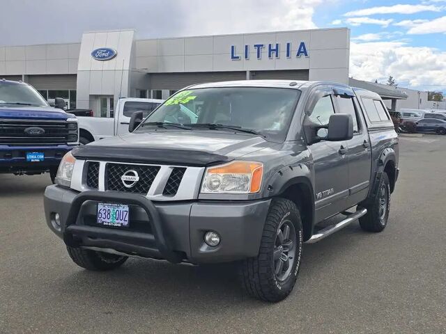 2013 Nissan Titan PRO-4X — photo 1 of 13
