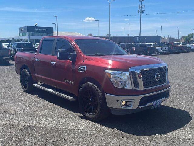 2017 Nissan Titan SV