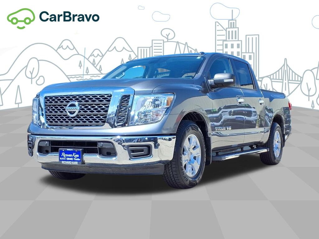 2018 Nissan Titan SV — photo 1 of 7