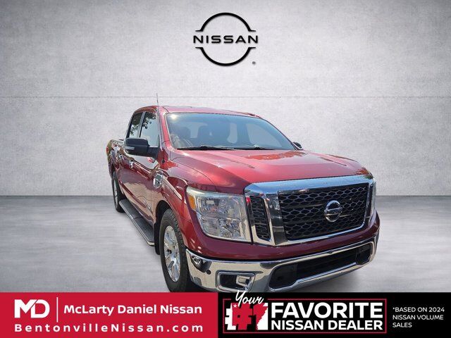 2017 Nissan Titan SV