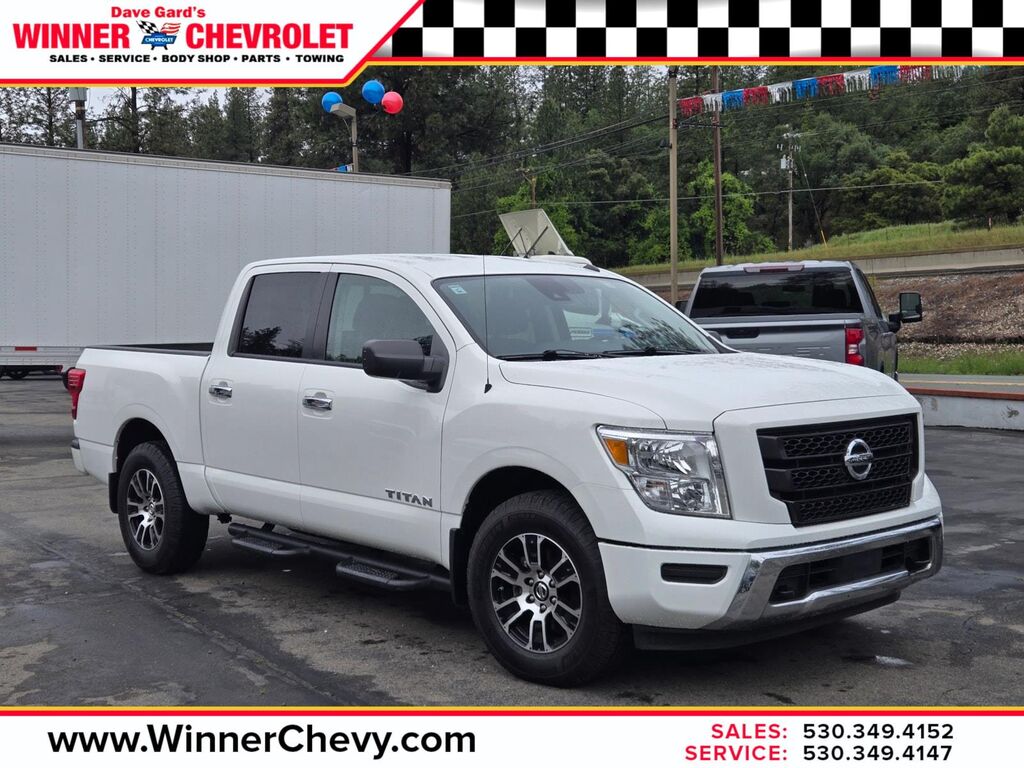 2021 Nissan Titan S — photo 1 of 13