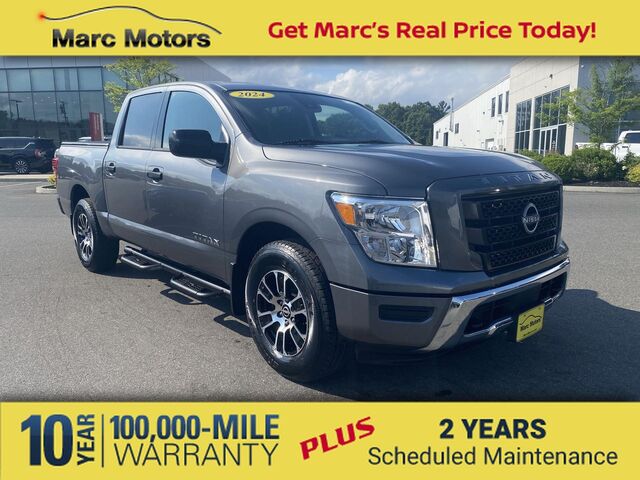 2024 Nissan Titan SV