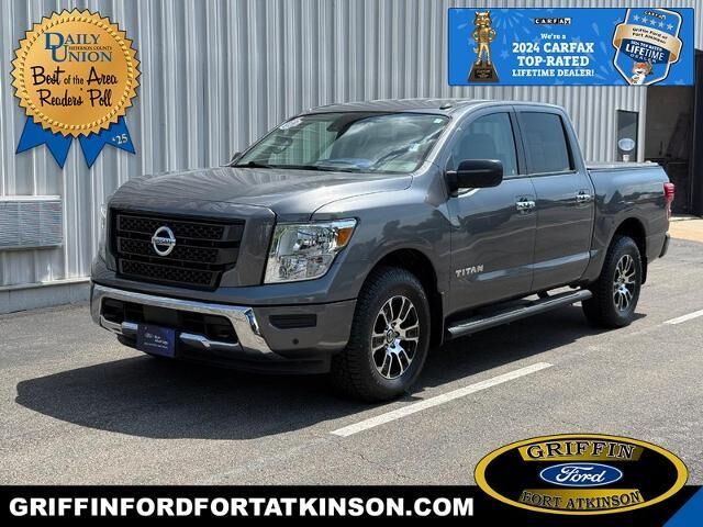 2021 Nissan Titan SV