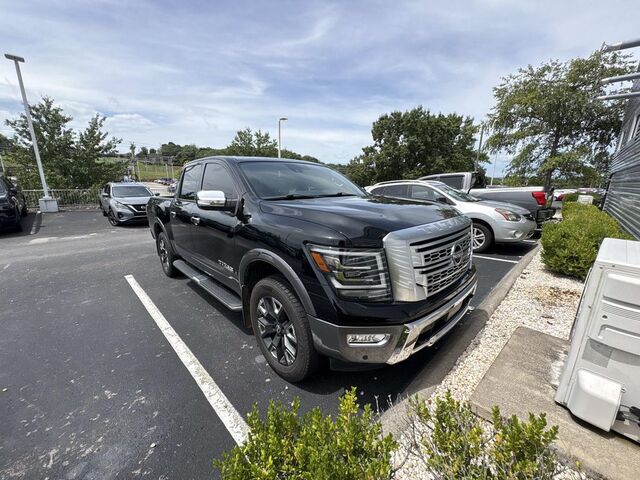 2023 Nissan Titan