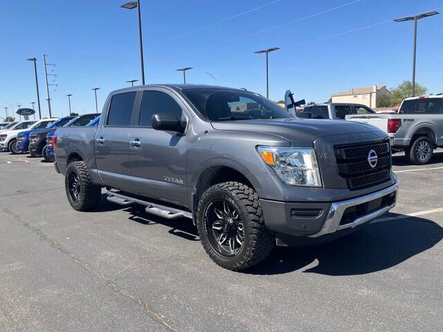 2021 Nissan Titan SV