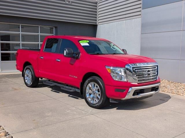 2024 Nissan Titan SV — photo 1 of 13