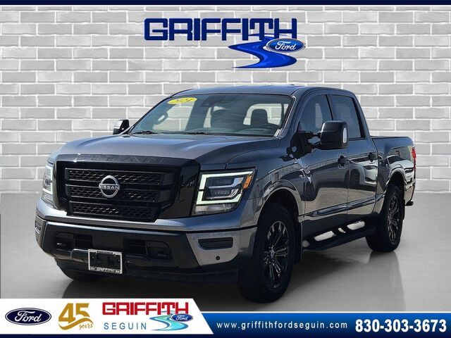 2024 Nissan Titan SV