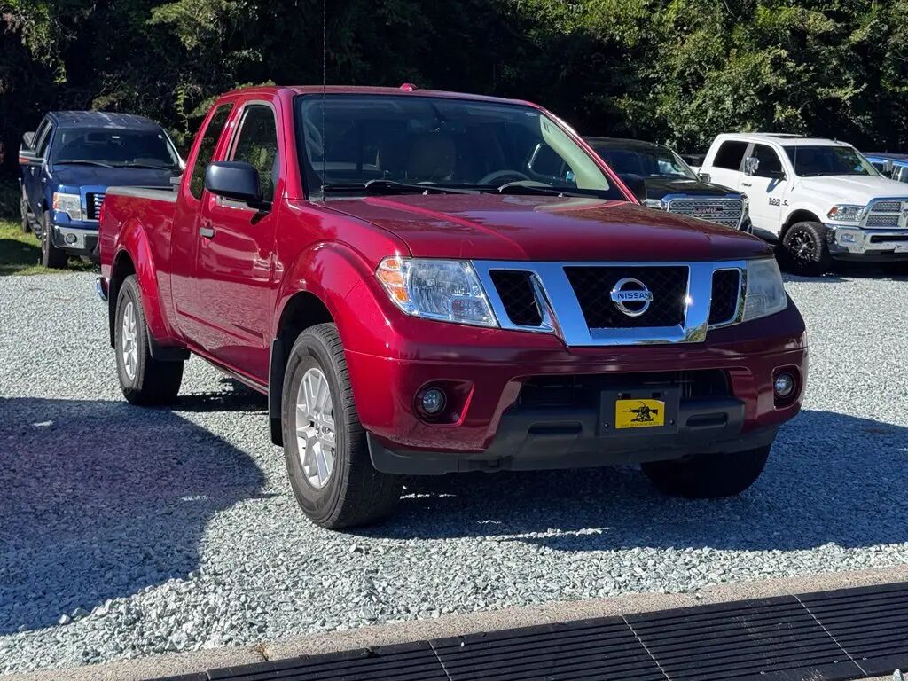 2018 Nissan Frontier SV V6 — photo 1 of 5