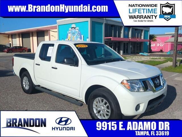 2019 Nissan Frontier SV — photo 1 of 13