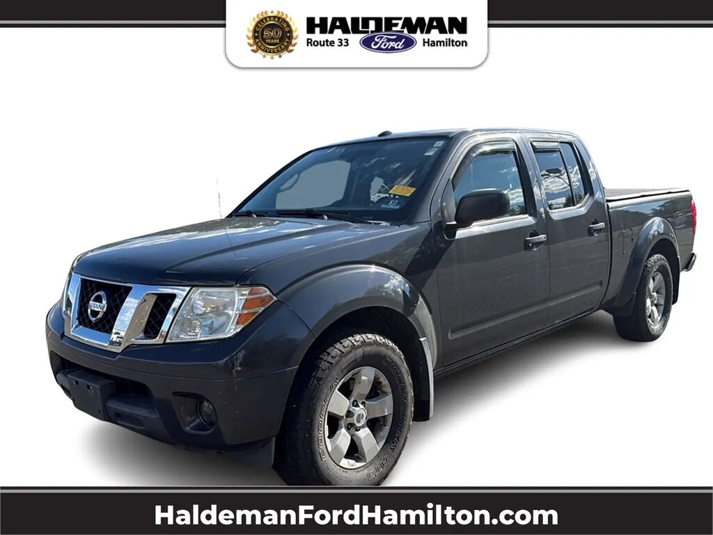 2013 Nissan Frontier SV — photo 1 of 13