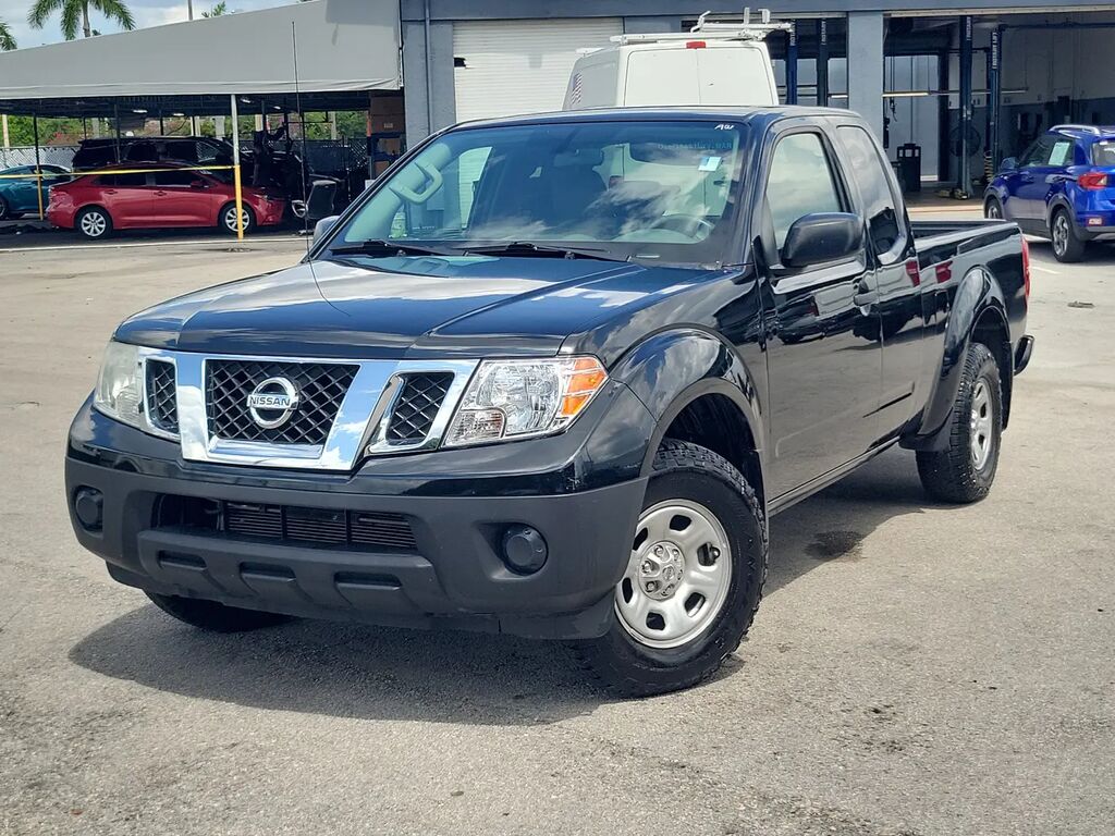 2019 Nissan Frontier S — photo 1 of 13