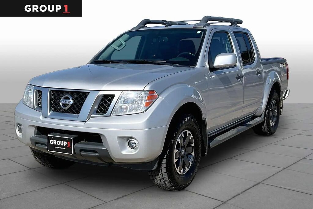 2019 Nissan Frontier PRO-4X — photo 1 of 13
