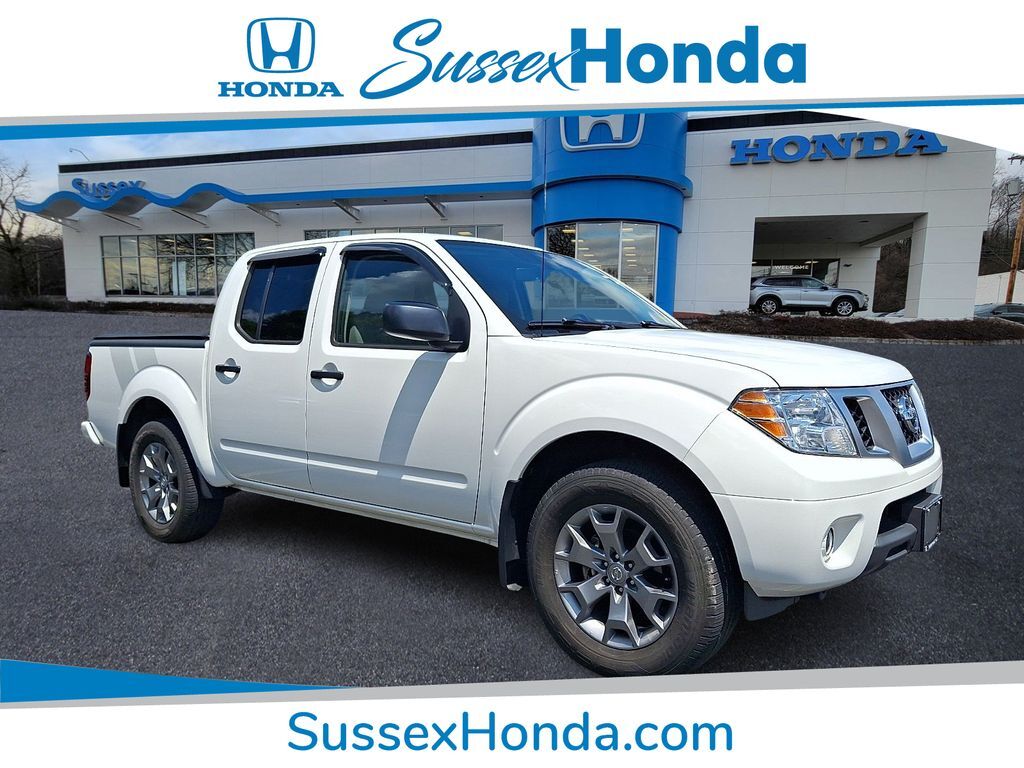 2020 Nissan Frontier SV — photo 1 of 13
