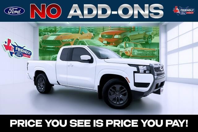 2025 Nissan Frontier S