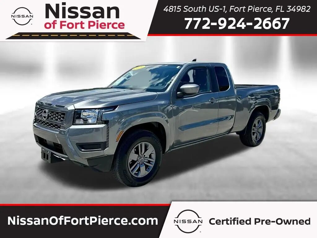 2025 Nissan Frontier SV — photo 1 of 13