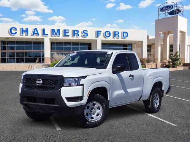 2025 Nissan Frontier S